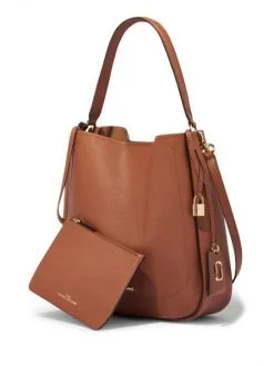 MARC JACOBS ΤΣΑΝΤΑ ΩΜΟΥ THE DIRECTOR HOBO Καφέ 8 MARC JACOBS ΤΣΑΝΤΑ ΩΜΟΥ THE DIRECTOR HOBO Καφέ -ΓΥΝΑΙΚΕΙΕΣ ΤΣΑΝΤΕΣ Κατάστημα πωλήσεων 03 140