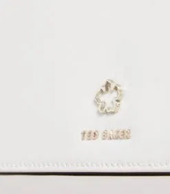 TED BAKER ΣΤΑΥΡΩΤΗ ΤΣΑΝΤΑ JORJEY Μαύρο 14 TED BAKER ΣΤΑΥΡΩΤΗ ΤΣΑΝΤΑ JORJEY Μαύρο -ΓΥΝΑΙΚΕΙΕΣ ΤΣΑΝΤΕΣ Κατάστημα πωλήσεων 03 59