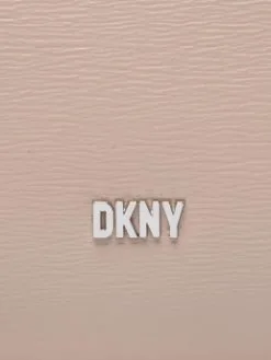 DKNY ΔΕΡΜΑΤΙΝΗ ΤΣΑΝΤΑ ΩΜΟΥ BRYANT Μπεζ 18 DKNY ΔΕΡΜΑΤΙΝΗ ΤΣΑΝΤΑ ΩΜΟΥ BRYANT Μπεζ -ΓΥΝΑΙΚΕΙΕΣ ΤΣΑΝΤΕΣ Κατάστημα πωλήσεων 04 29