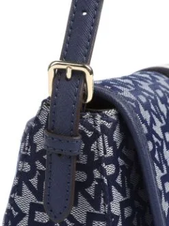 DKNY ΤΣΑΝΤΑ ΩΜΟΥ ΜΕ ΜΟΝΟΓΡΑΜΜΑ CAROL Μπλε -ΓΥΝΑΙΚΕΙΕΣ ΤΣΑΝΤΕΣ Κατάστημα πωλήσεων 30 377