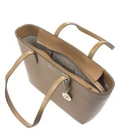 DKNY ΤΣΑΝΤΑ ΧΕΙΡΟΣ ΤΥΠΟΥ ΤΟΤΕ BRYANT 11 DKNY ΤΣΑΝΤΑ ΧΕΙΡΟΣ ΤΥΠΟΥ ΤΟΤΕ BRYANT -ΓΥΝΑΙΚΕΙΕΣ ΤΣΑΝΤΕΣ Κατάστημα πωλήσεων 40 204