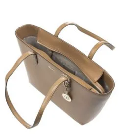 DKNY ΤΣΑΝΤΑ ΧΕΙΡΟΣ ΤΥΠΟΥ ΤΟΤΕ BRYANT 15 DKNY ΤΣΑΝΤΑ ΧΕΙΡΟΣ ΤΥΠΟΥ ΤΟΤΕ BRYANT -ΓΥΝΑΙΚΕΙΕΣ ΤΣΑΝΤΕΣ Κατάστημα πωλήσεων 40 205