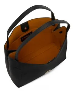 FURLA ΤΣΑΝΤΑ ΩΜΟΥ PRIMULA Μαύρο 18 FURLA ΤΣΑΝΤΑ ΩΜΟΥ PRIMULA Μαύρο -ΓΥΝΑΙΚΕΙΕΣ ΤΣΑΝΤΕΣ Κατάστημα πωλήσεων 40 227