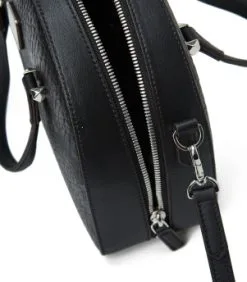 MCM ΤΣΑΝΤΑ ΩΜΟΥ TOTE ESSENTIAL HALF MOON SML -ΓΥΝΑΙΚΕΙΕΣ ΤΣΑΝΤΕΣ Κατάστημα πωλήσεων 40 443