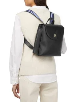 TOMMY HILFIGER ΣΑΚΙΔΙΟ ΠΛΑΤΗΣ ΜΕ ΜΟΝΟΓΡΑΜΜΑ Μαύρο 11 TOMMY HILFIGER ΣΑΚΙΔΙΟ ΠΛΑΤΗΣ ΜΕ ΜΟΝΟΓΡΑΜΜΑ Μαύρο -ΓΥΝΑΙΚΕΙΕΣ ΤΣΑΝΤΕΣ Κατάστημα πωλήσεων 40 826