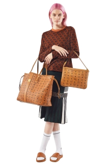 MCM ΤΣΑΝΤΑ SHOPPER ΔΙΠΛΗΣ ΟΨΗΣ LIZ LARGE Καφέ 13 MCM ΤΣΑΝΤΑ SHOPPER ΔΙΠΛΗΣ ΟΨΗΣ LIZ LARGE Καφέ - Image 13