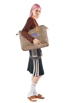 MCM ΤΣΑΝΤΑ SHOPPER ΔΙΠΛΗΣ ΟΨΗΣ LIZ LARGE Καφέ 14 MCM ΤΣΑΝΤΑ SHOPPER ΔΙΠΛΗΣ ΟΨΗΣ LIZ LARGE Καφέ - Image 14